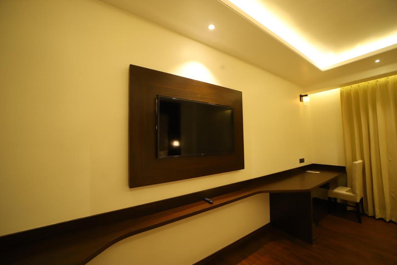 Hotel Dvij Inn Джайпур Екстериор снимка