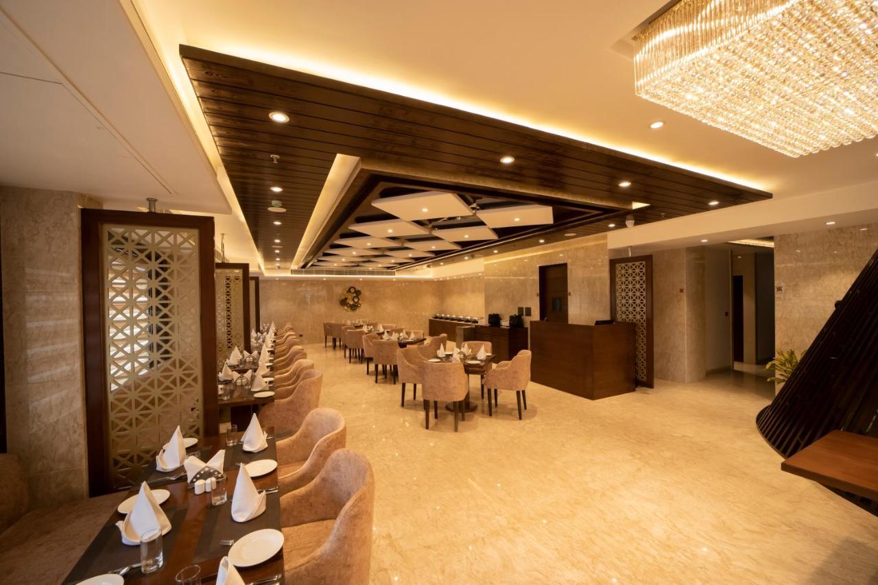 Hotel Dvij Inn Джайпур Екстериор снимка