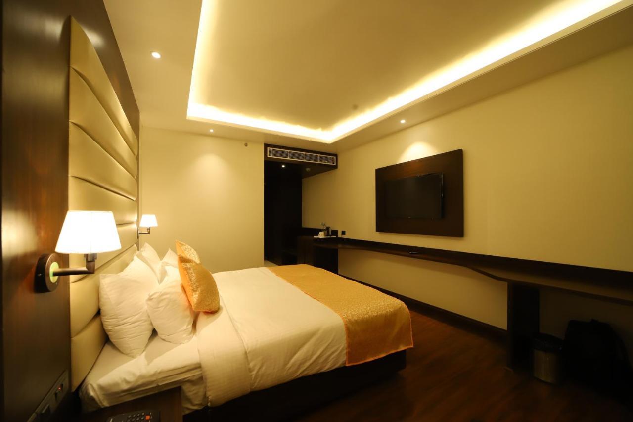 Hotel Dvij Inn Джайпур Екстериор снимка