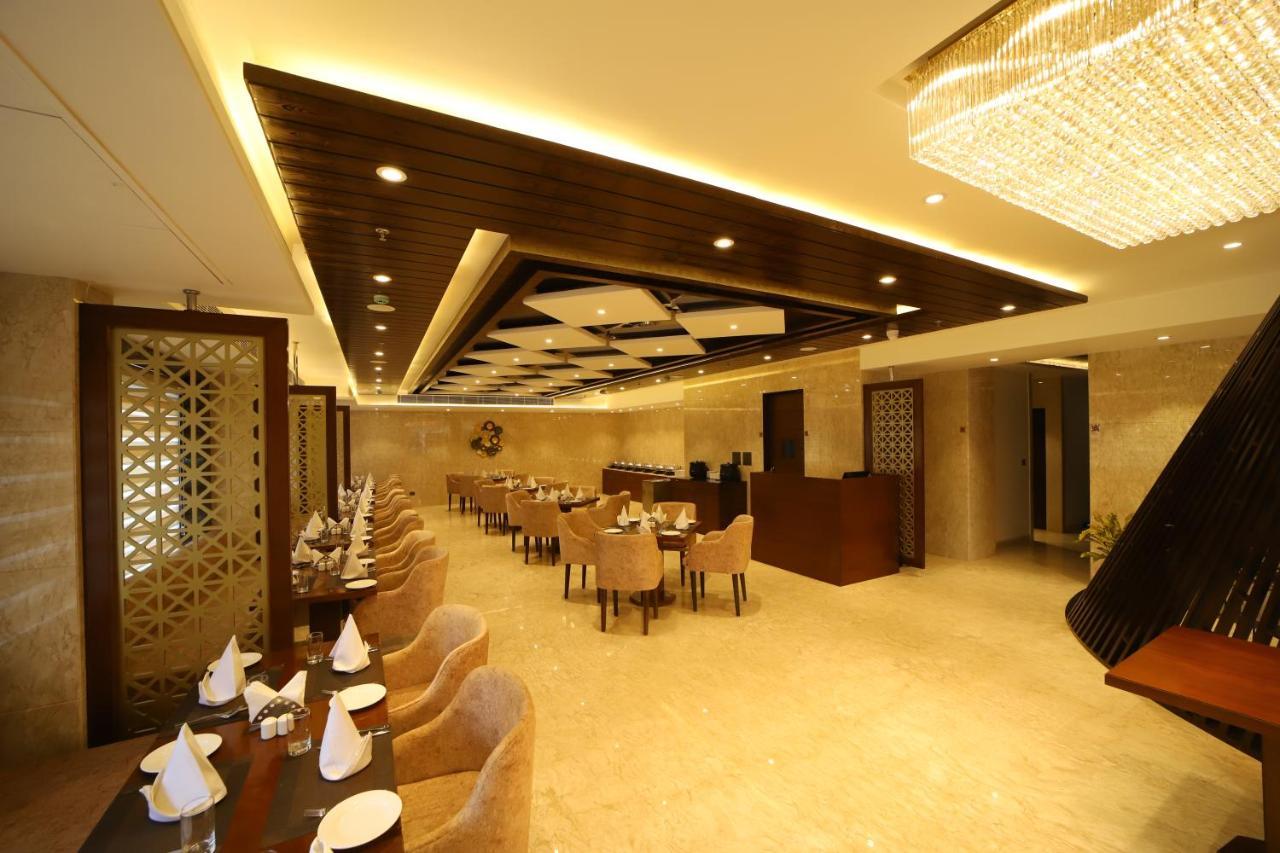 Hotel Dvij Inn Джайпур Екстериор снимка
