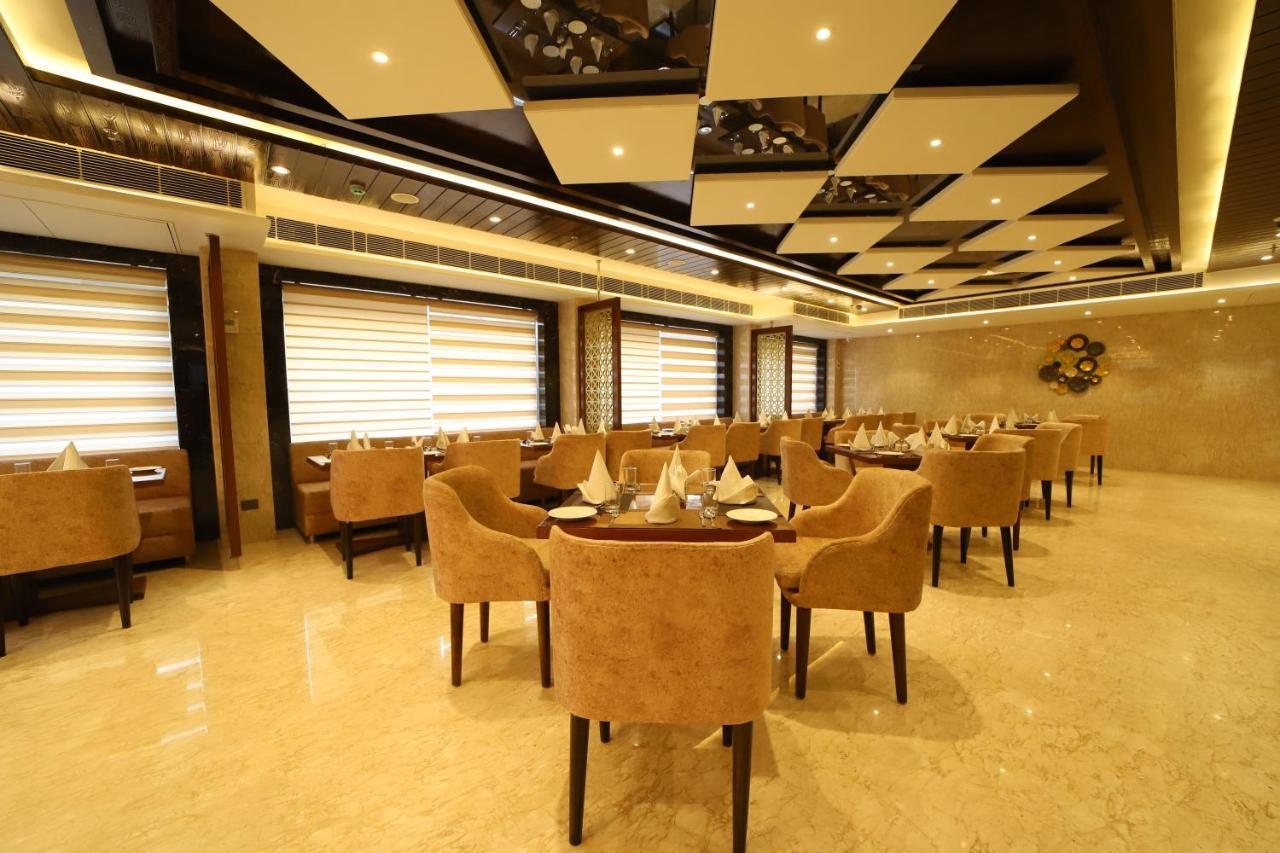 Hotel Dvij Inn Джайпур Екстериор снимка