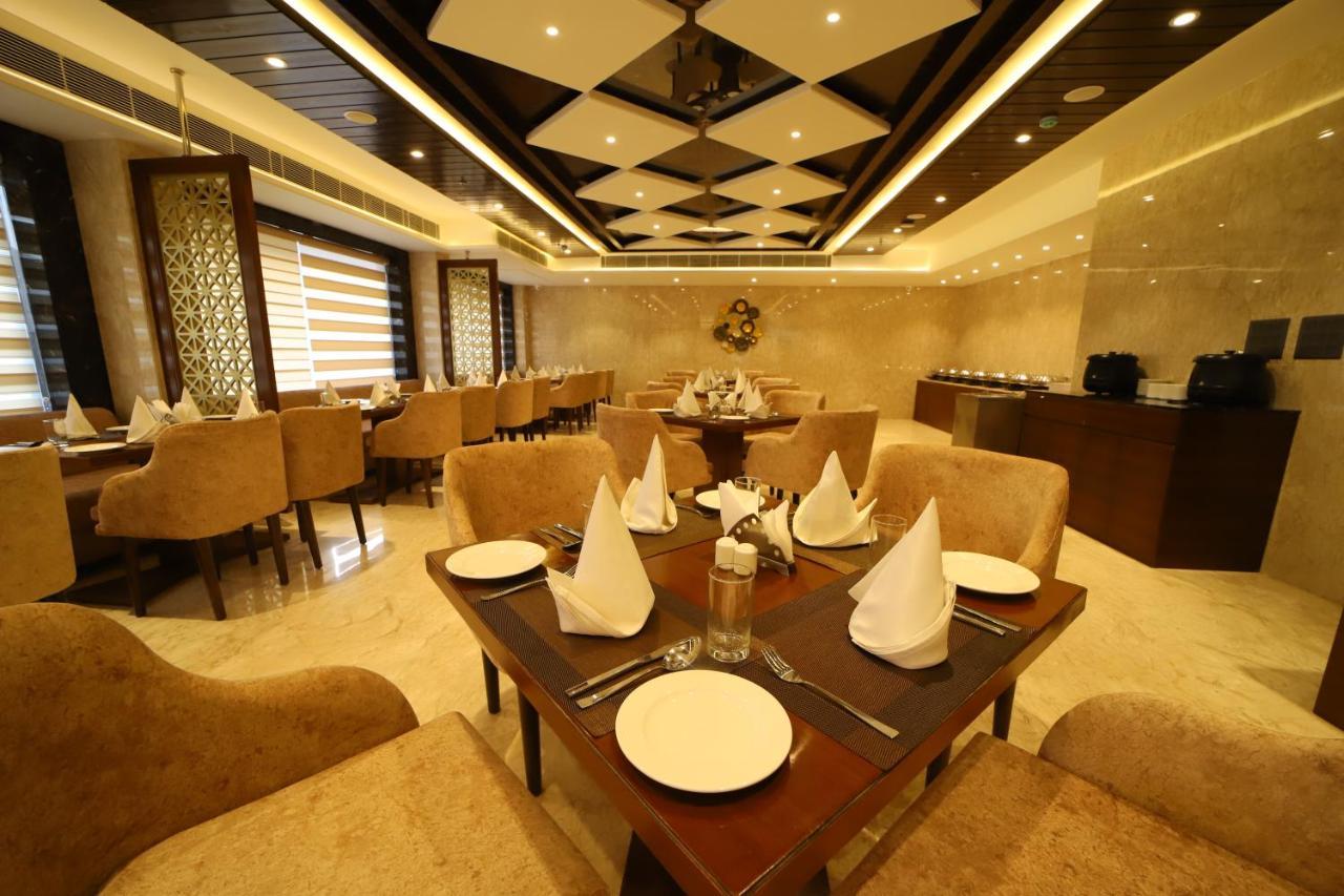 Hotel Dvij Inn Джайпур Екстериор снимка