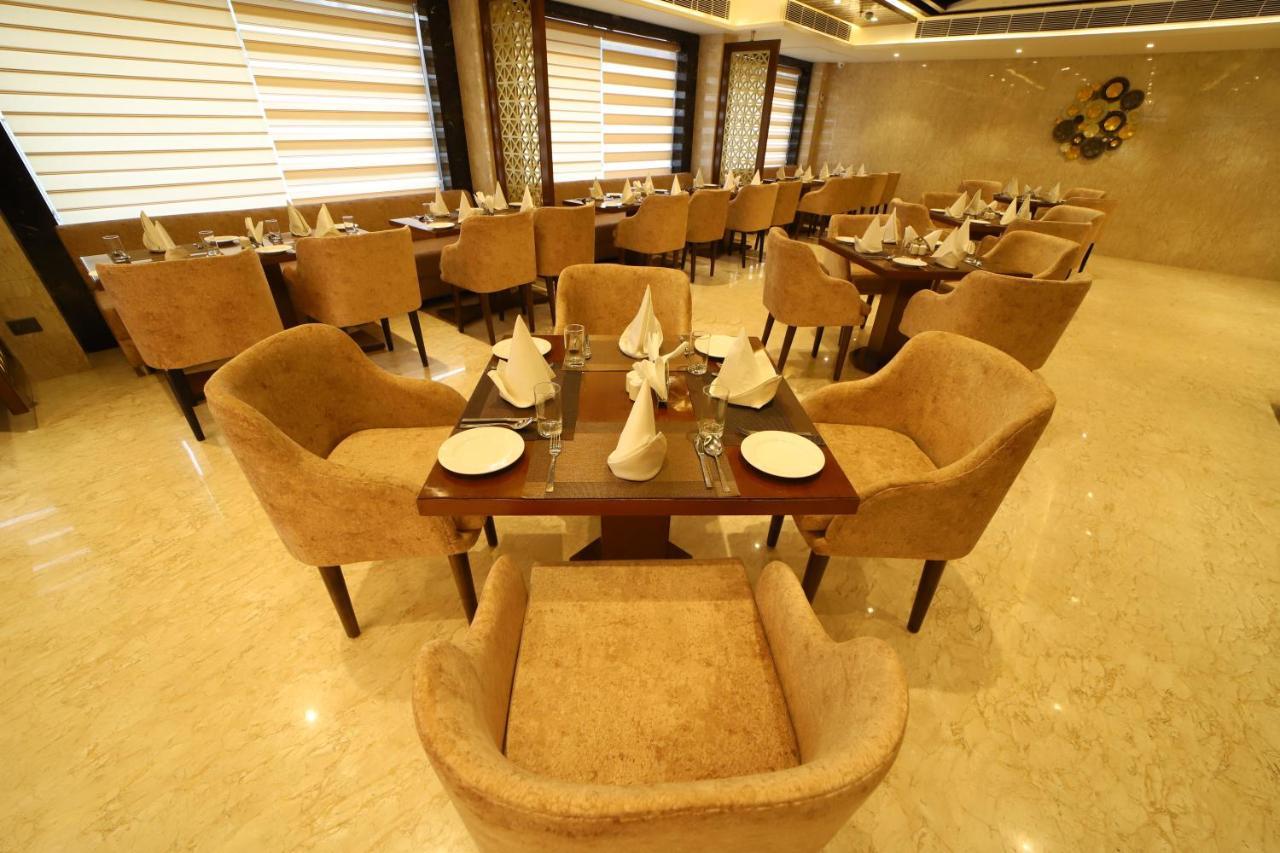 Hotel Dvij Inn Джайпур Екстериор снимка