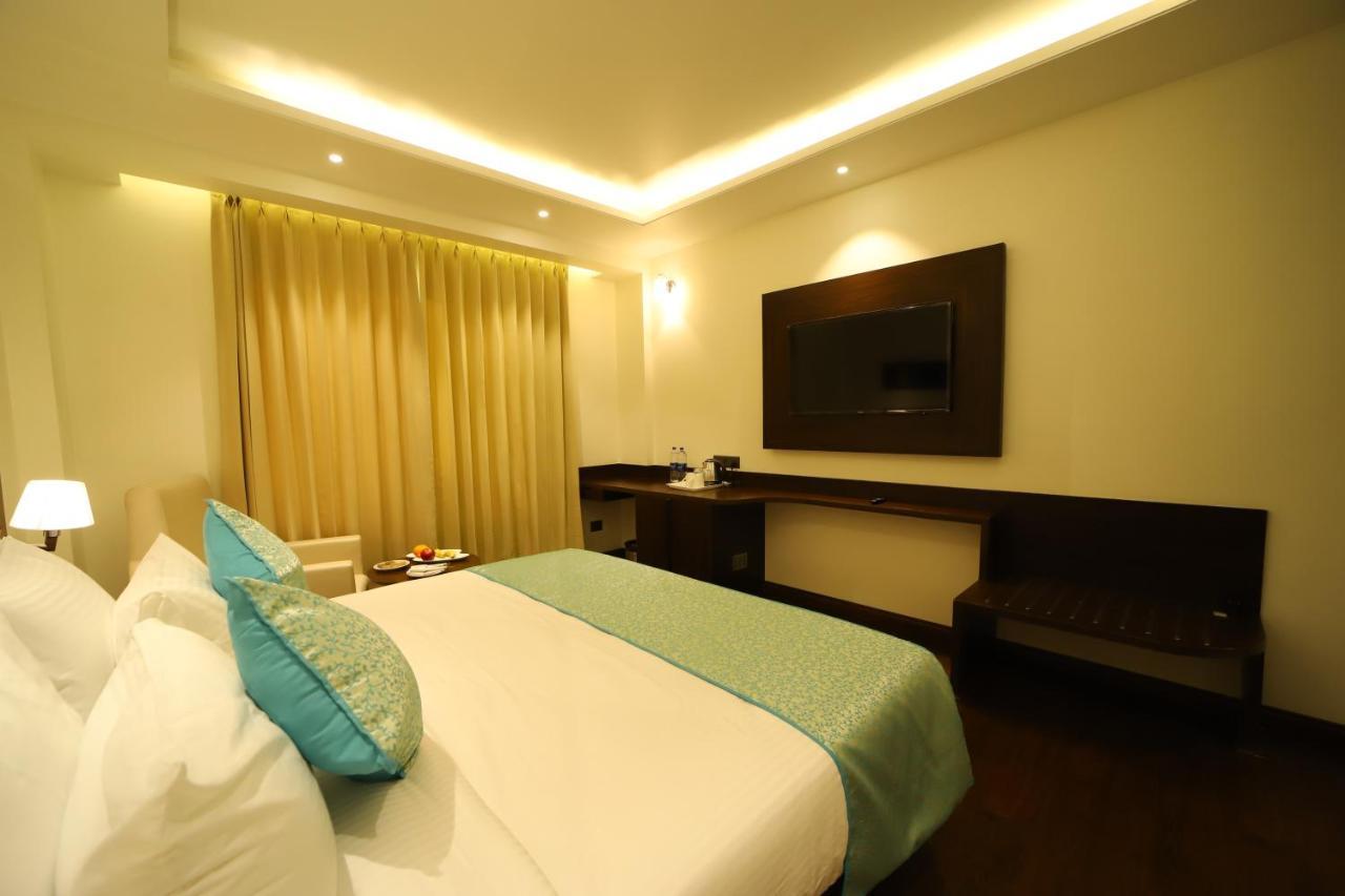 Hotel Dvij Inn Джайпур Екстериор снимка