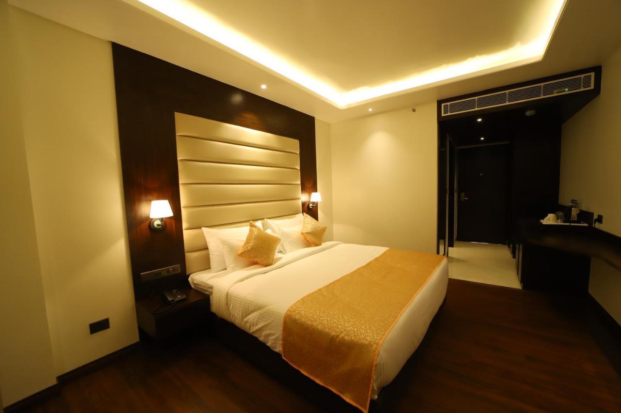 Hotel Dvij Inn Джайпур Екстериор снимка