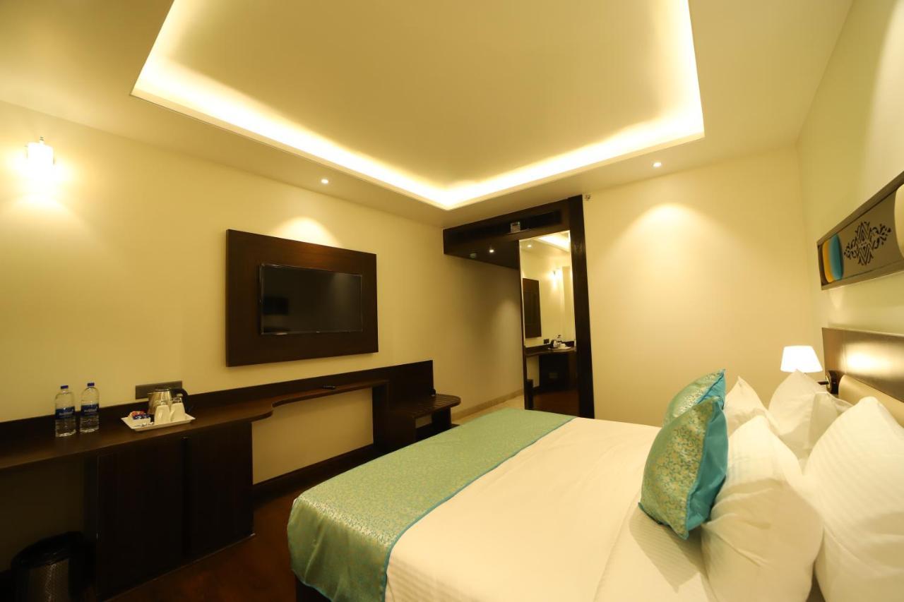 Hotel Dvij Inn Джайпур Екстериор снимка