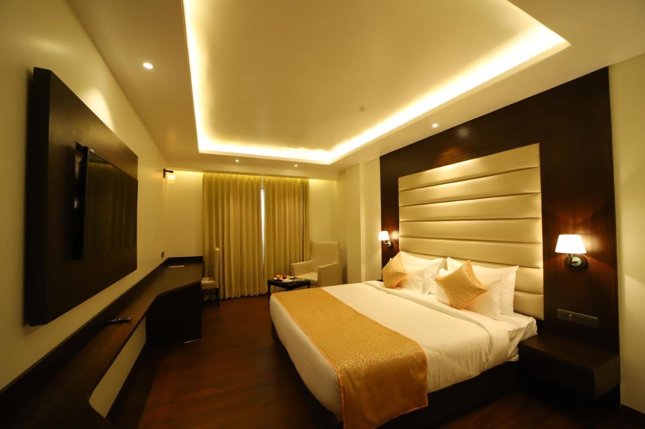 Hotel Dvij Inn Джайпур Екстериор снимка