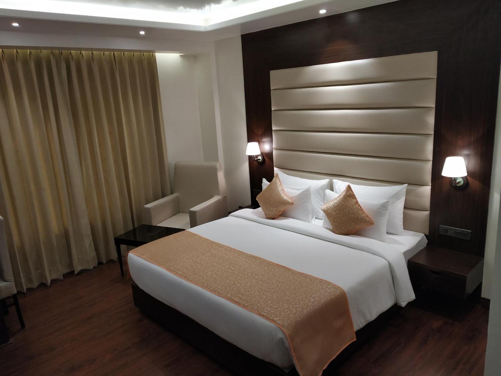 Hotel Dvij Inn Джайпур Екстериор снимка