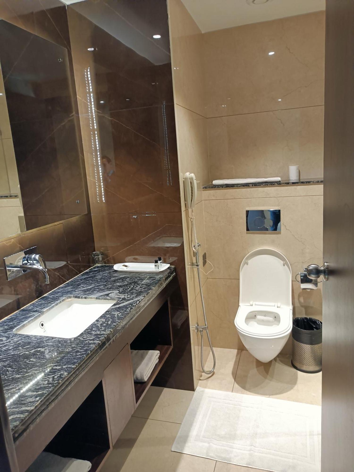 Hotel Dvij Inn Джайпур Екстериор снимка